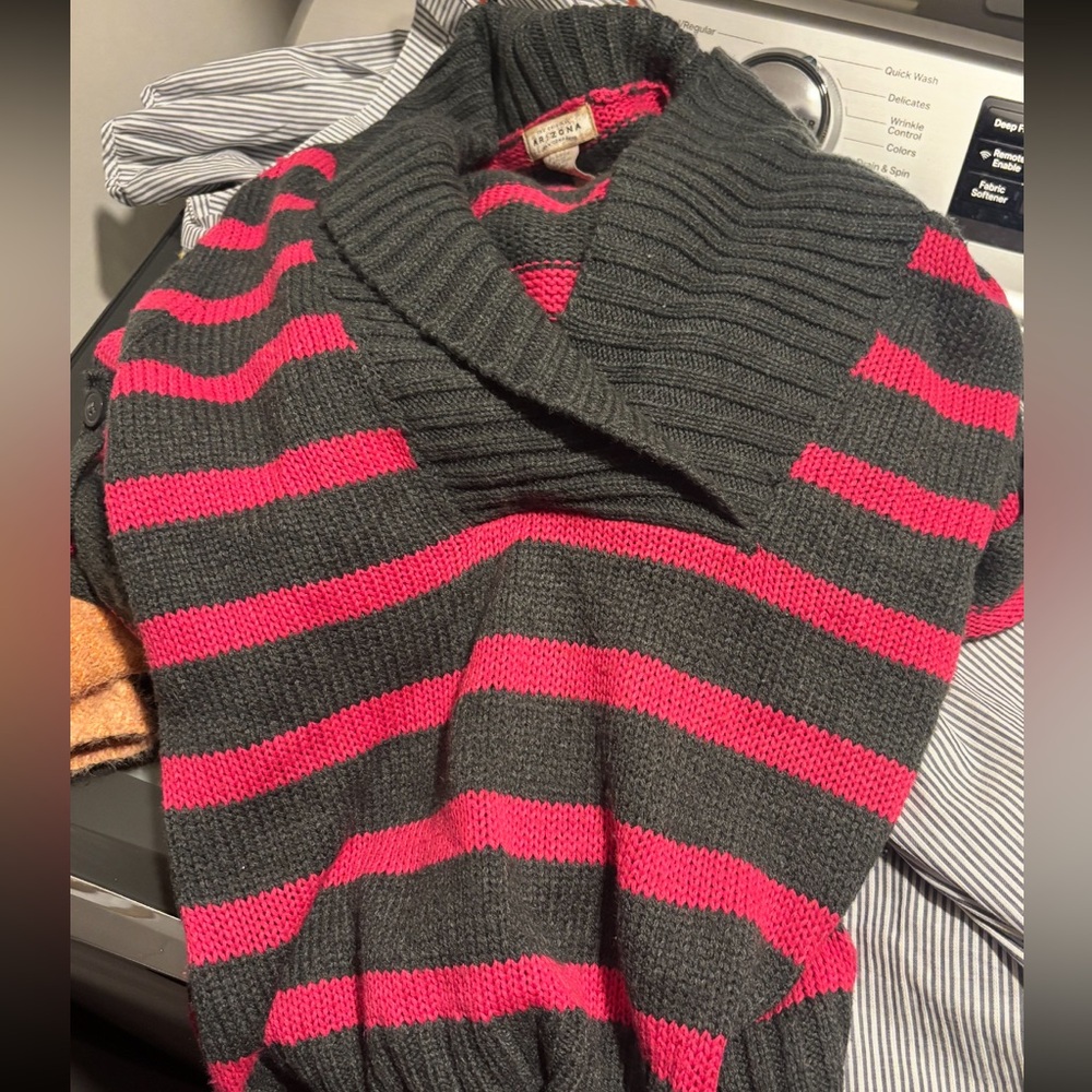 Arizona Jean Company Dark Gray and Pink Striped Turtleneck Sweater